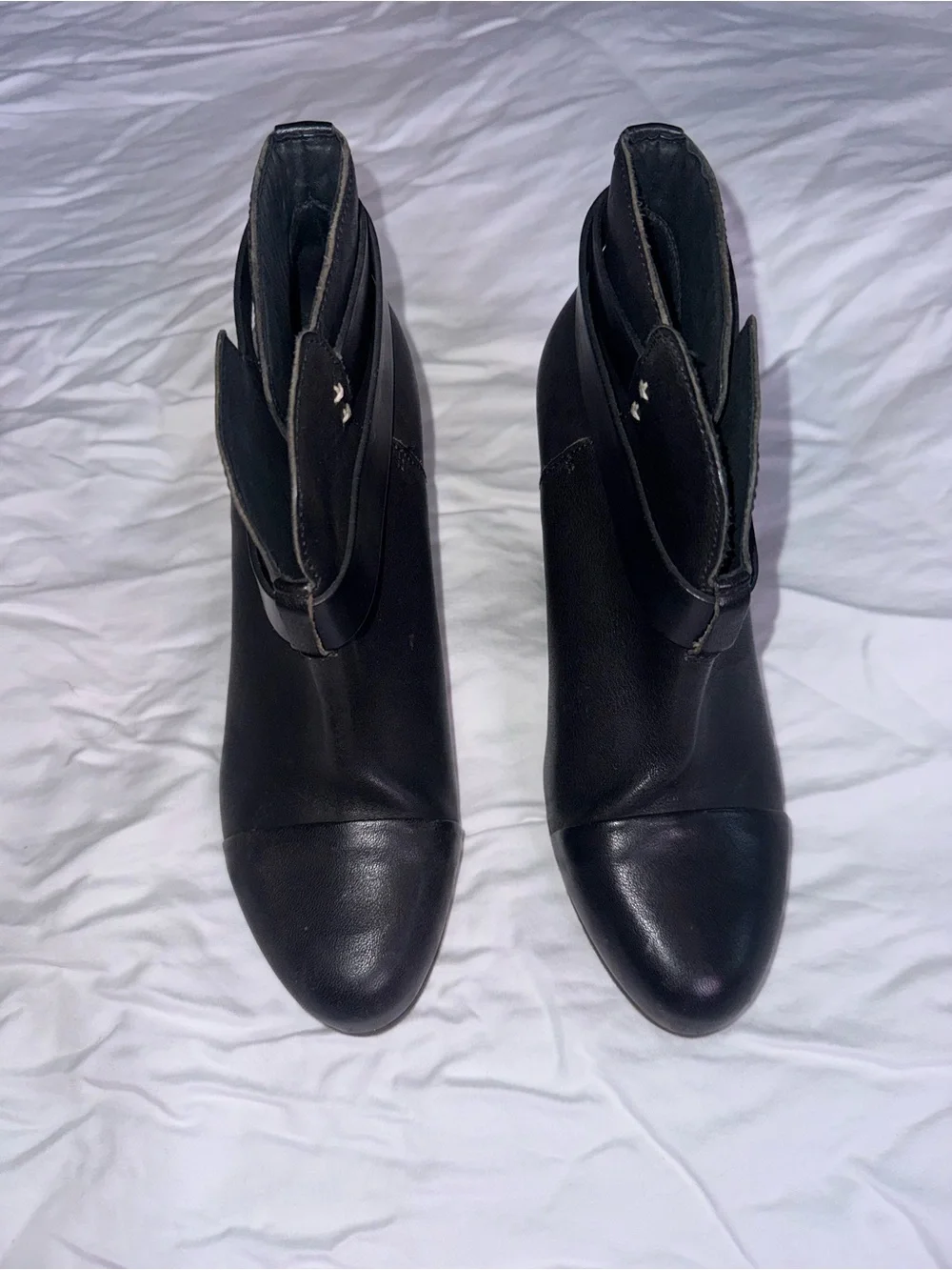Rag & Bone Harrow Leather Ankle Boots Size 37 Black Cap Toe Strap
